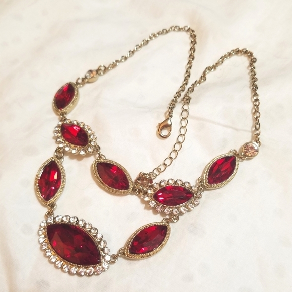 VTG Designer signed Monet Red White Crystal Necklace - Picture 3 of 6